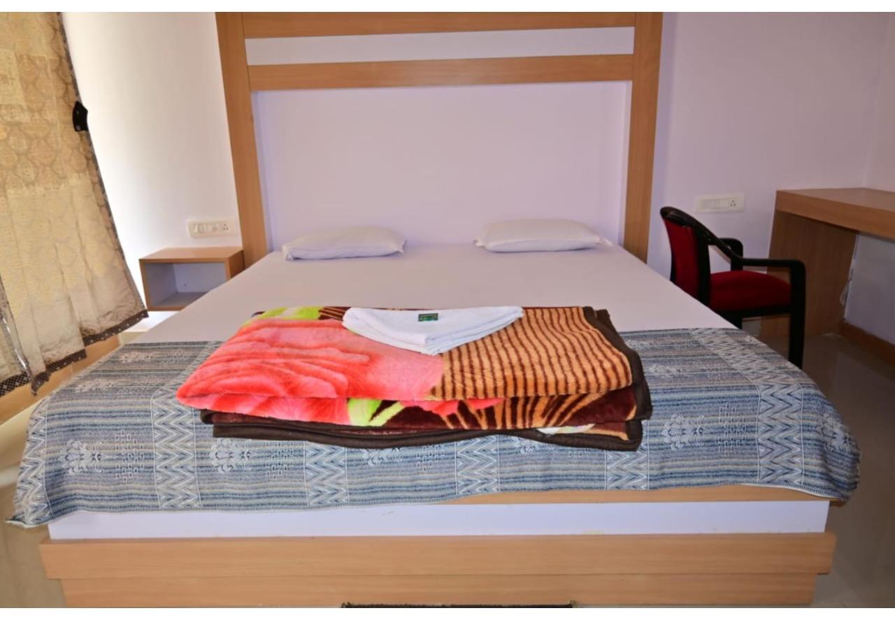 Moon Shine Garden Resort Lakshmanpur Ngoại thất bức ảnh