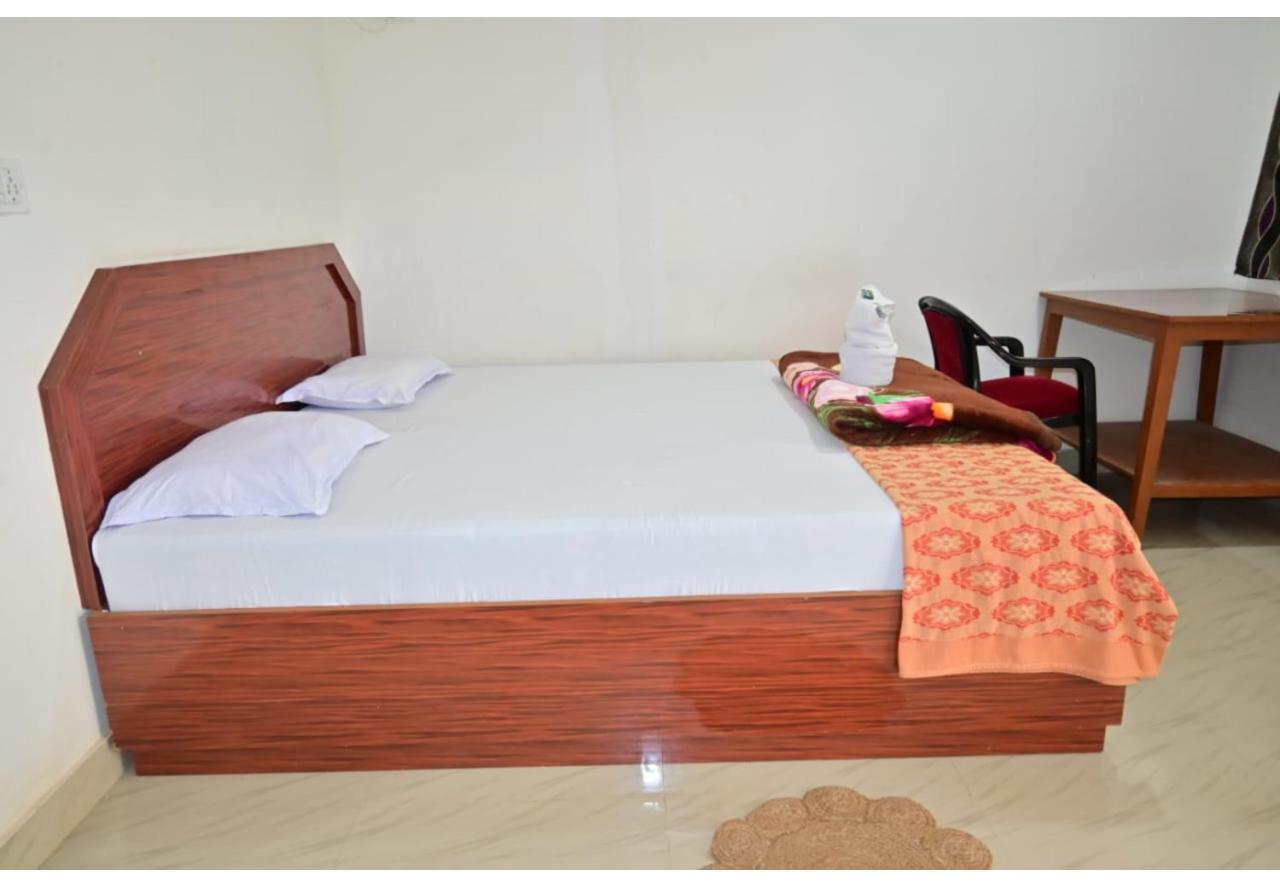Moon Shine Garden Resort Lakshmanpur Ngoại thất bức ảnh
